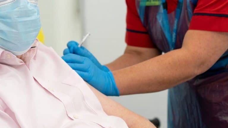 Korona virus: U Srbiji preminulo još 29 ljudi, u Britaniji u 2020. najviše smrti od Drugog svetskog rata