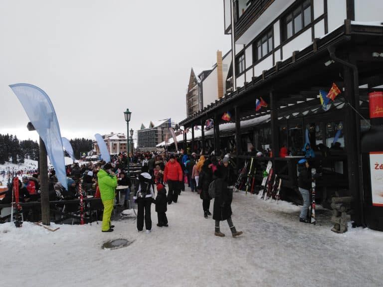 Kopaonik bez struje ceo dan, turisti se smrzavaju