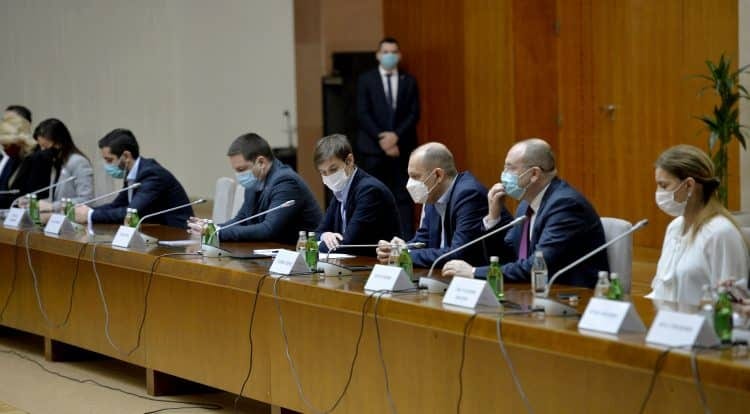 Krizni štab: Usvojene nove mere