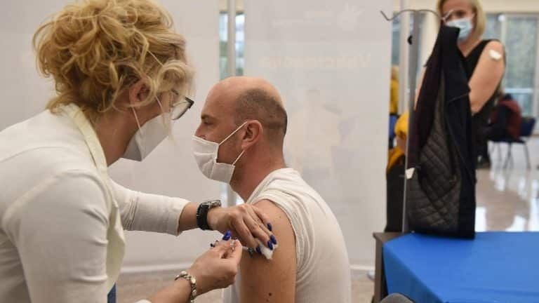 Korona virus: U Srbiji preminulo još 39 ljudi, popuštanje mera u Grčkoj i Portugalu