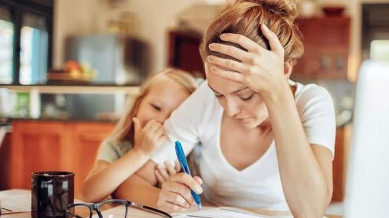 Život majke tokom pandemije korona virusa u Srbiji: „Osećam kao da ću pući, kao da sam stalno u raskoraku između želja i mogućnosti“