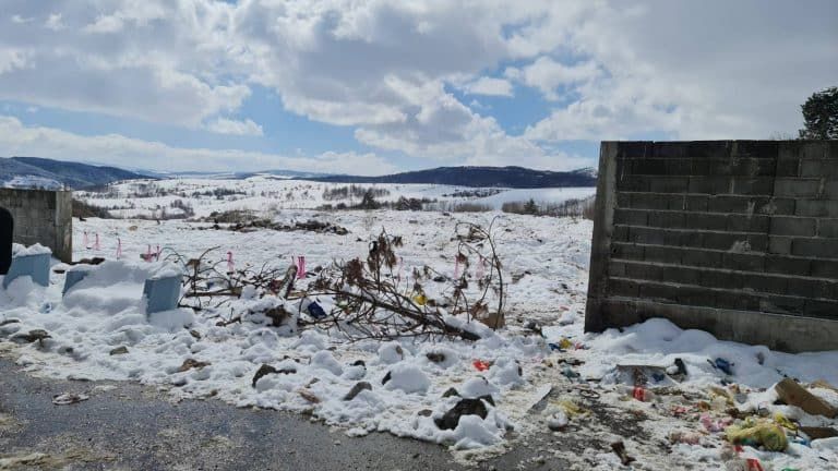 Odblokirana deponija Goveđak kod Sjenice (video)