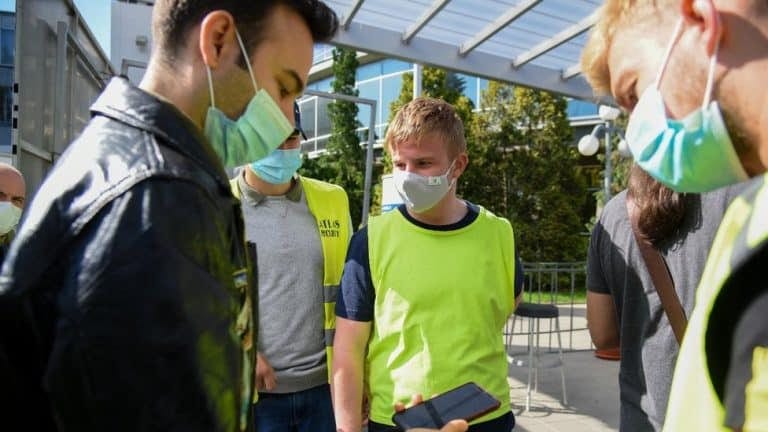 Korona virus: U Srbiji preminulo još 15 ljudi, Indija odobrila novi lek