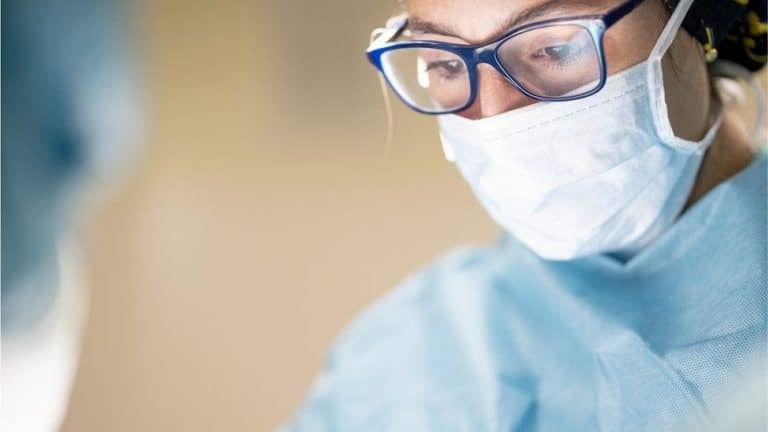 Korona virus: Poziv neodlučnima u Srbiji da se imunizuju, agencija EU odobrila Fajzer za decu od 12 do 15 godina