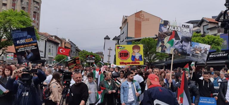 Novopazarci pružali podršku Palestincima (video)