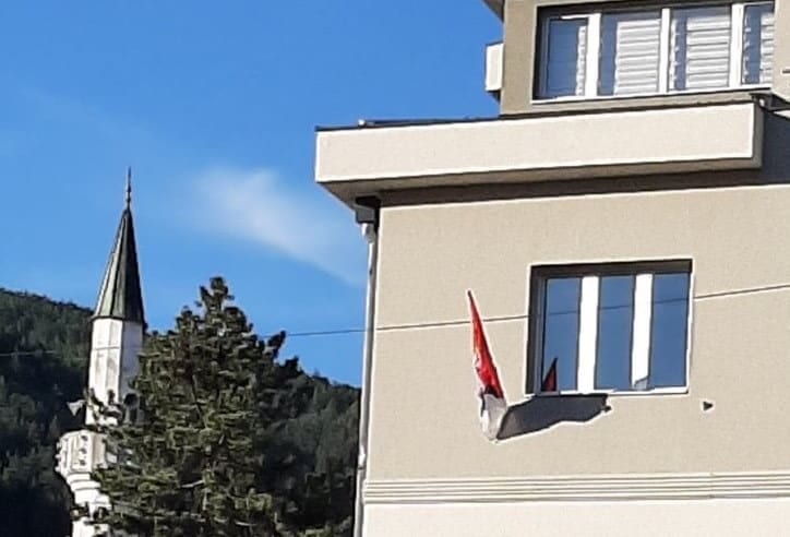 BNV:Vratiti bošnjačku zastavu na jarbole u Prijepolju