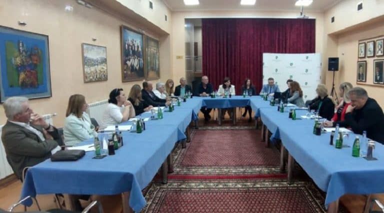 BNV: Sa direktorima osnovnih škola o upisu prvaka