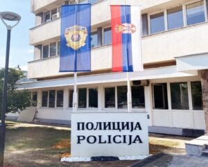 SJENICA Nakon okršaja vatrenim oružjem uhapšen muškarac, za drugim se traga