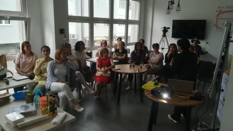 Sjeničanke uče da prave sapune od otpadnog ulja