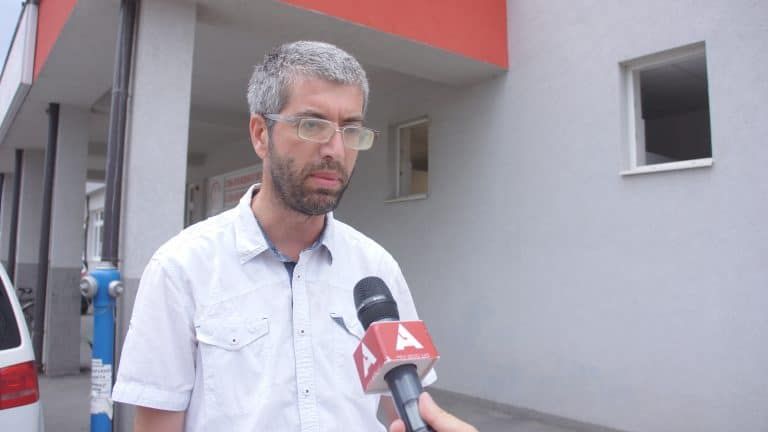 Novopazarac se žali na bahatost lekara u Opštoj bolnici u Novom Pazaru (video)