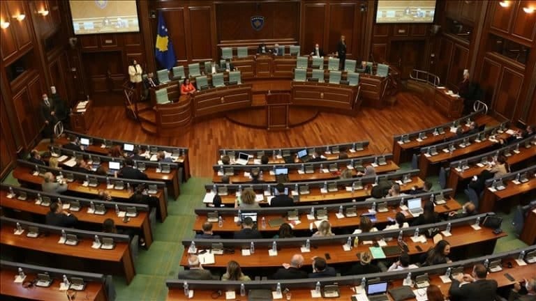 Skupština Kosova usvojila Rezoluciju o osudi genocida u Srebrenici