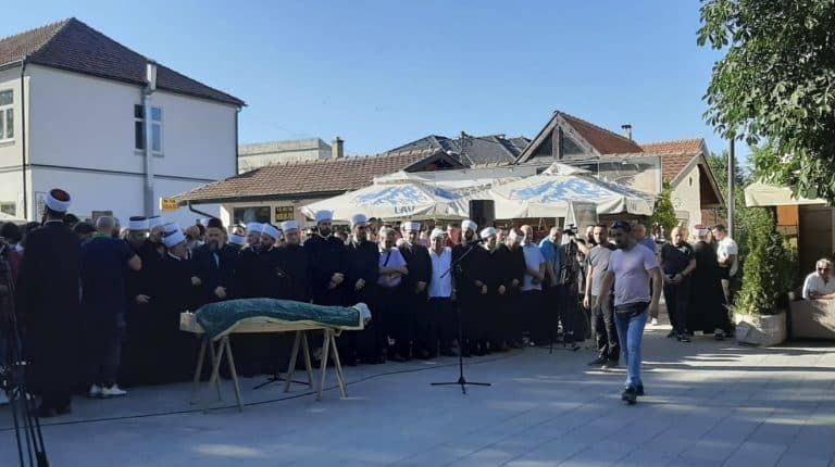 Klanjana dženaza Edinu Hamidoviću iz Sjenice (video)