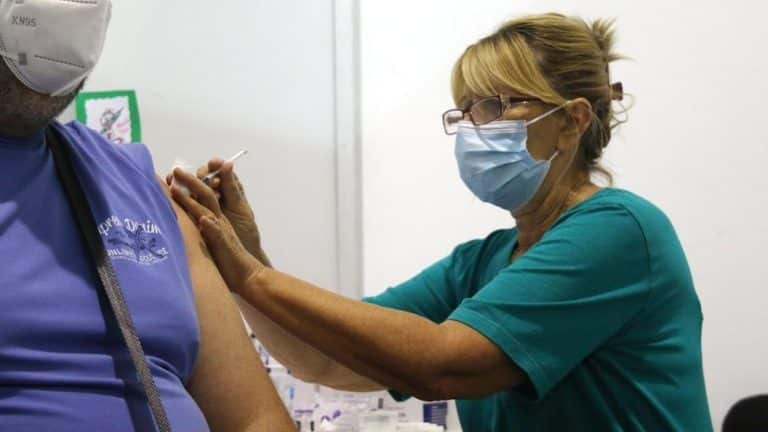 Korona virus, Srbija i vakcinacija: Četvrta doza za ljude sa urođenim ili stečenim oslabljenim imunitetom