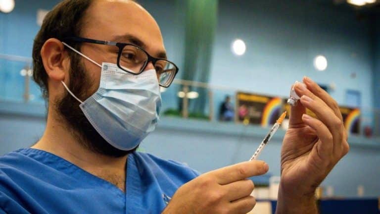 Korona virus: EU priznala kovid sertifikate iz Srbije, u Francuskoj maske obavezne u osnovnim školama