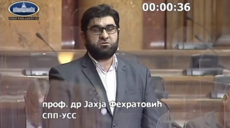 Fehratović: Zahvaljujemo se svima koji su došli na dženaze Muamera Zukorlića (video)