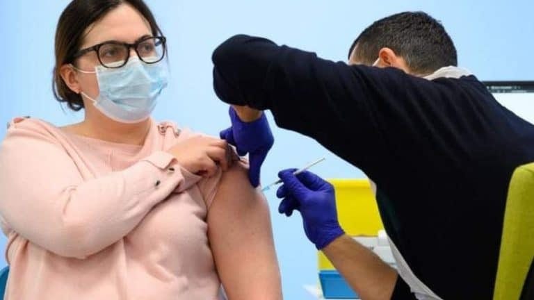 Korona virus: U Srbiji preminula još jedna porodilja zaražena kovidom – nijedan soj se ne širi brzo kao omikron, kažu iz SZO