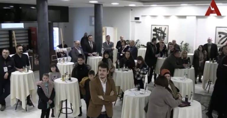 Dodeljena bespovratna sredstva za 98 projekata  (video)