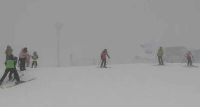 Počela ski sezona na Kopaoniku (video)