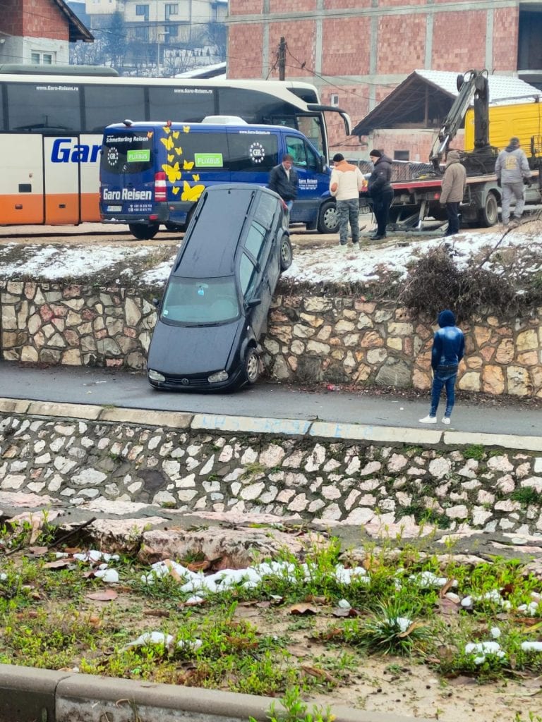 Nesvakidašnji prizor u Novom Pazaru (video)
