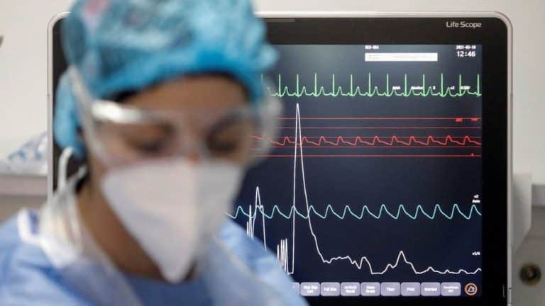 Korona virus: Pritisak na bolnice Srbiji ne popušta, broj novih slučajeva u porastu širom sveta