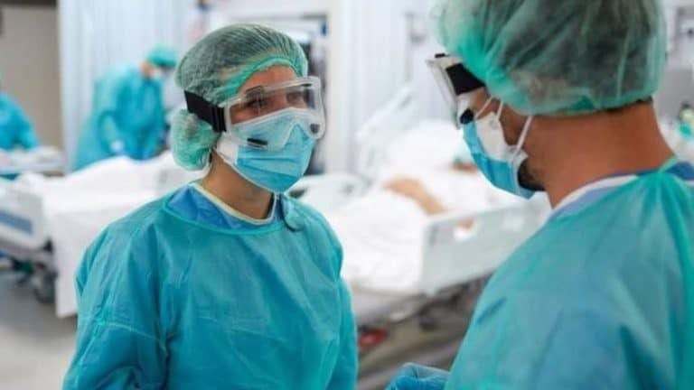 Korona virus: Blagi pad broja novozaraženih u Srbiji, nevakcinisani u većoj opasnosti od produženog kovida