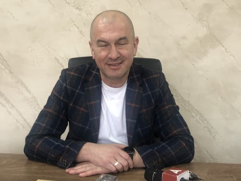 U svim osnovnim i srednjim školama od danas neposredna nastava (video)