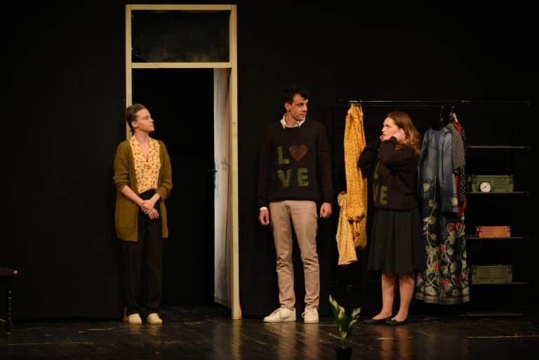 U subotu pozorišna komedija „Evo nas ovde“