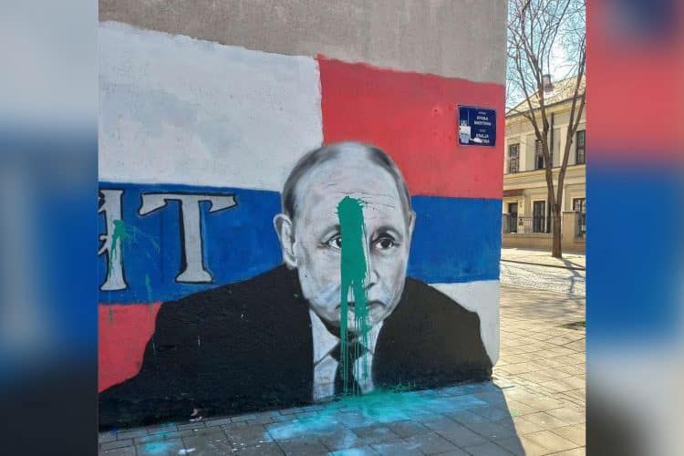 Uništen Putinov mural u Njegoševoj