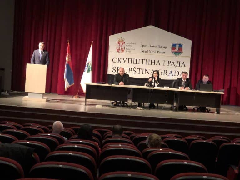 Troje najboljih dobili povelje na Dan grada (video)