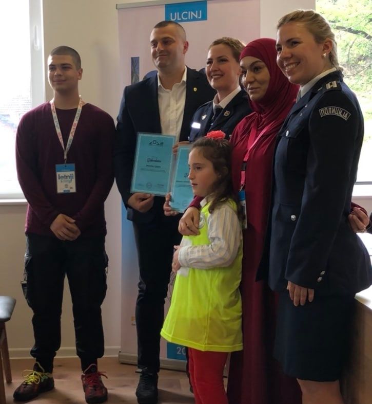 Novopazarska policija donirala novac centru „CODE“ (video)