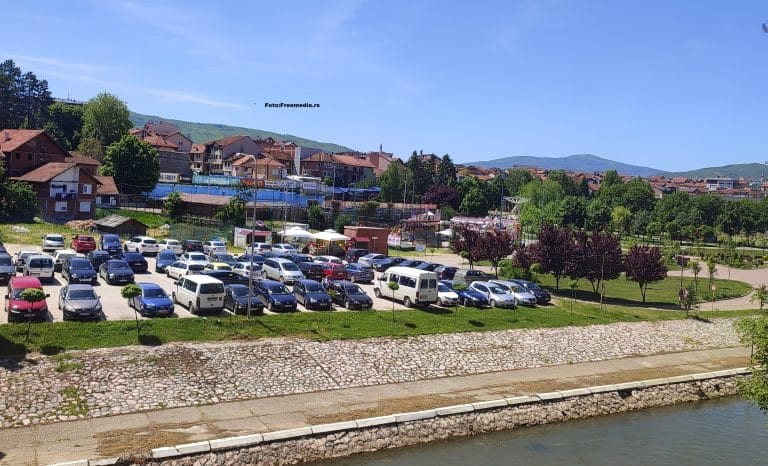 Poskupljuju parking i usluge pauk vozila u Novom Pazaru