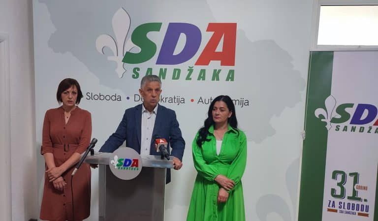 Ugljanin: Nema razgovora sa Vučićem dok ne prizna genocid u Srebrenici (video)