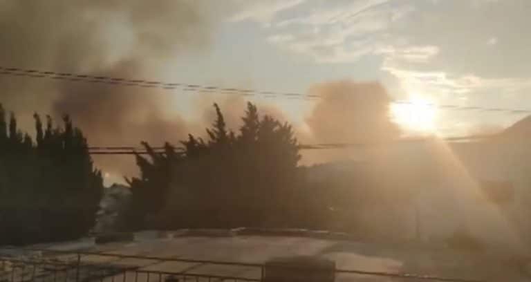 Veliki požar kod Bara pod kontrolom;povređene dve osobe (video)