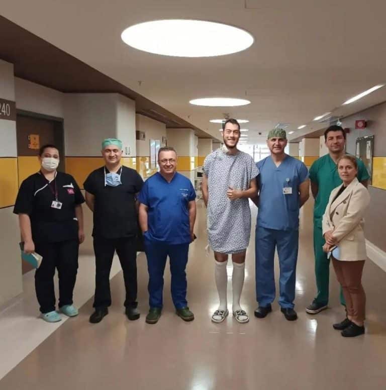 Nakon operacije u Turskoj, Tarik se oseća dobro