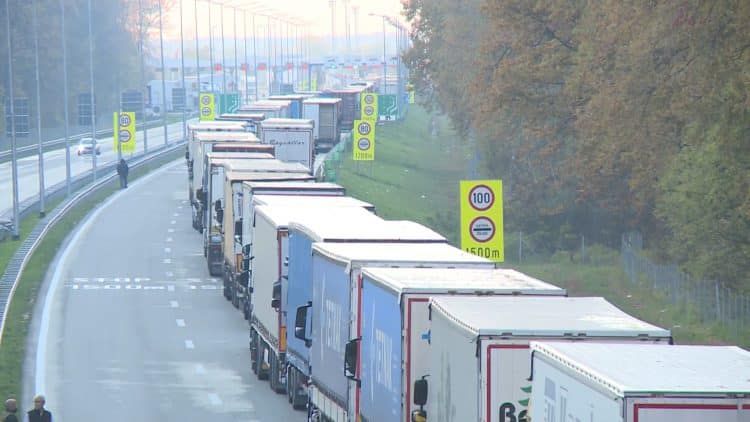 MUP: Prekršaji vozača autobusa i teretnjaka, jednom kazna od tri miliona dinara