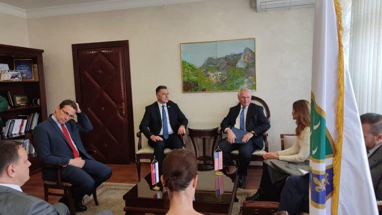 Ambasador Hil: Ljudi u Sandžaku su posvećeni miru