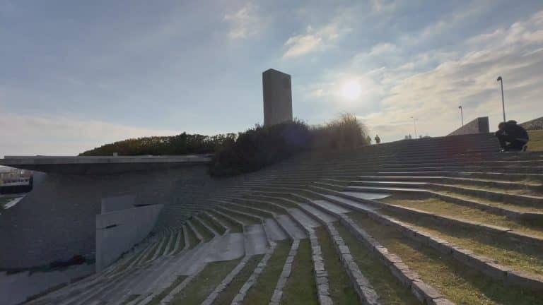 Moderna džamija podelila muslimane u Turskoj (video)