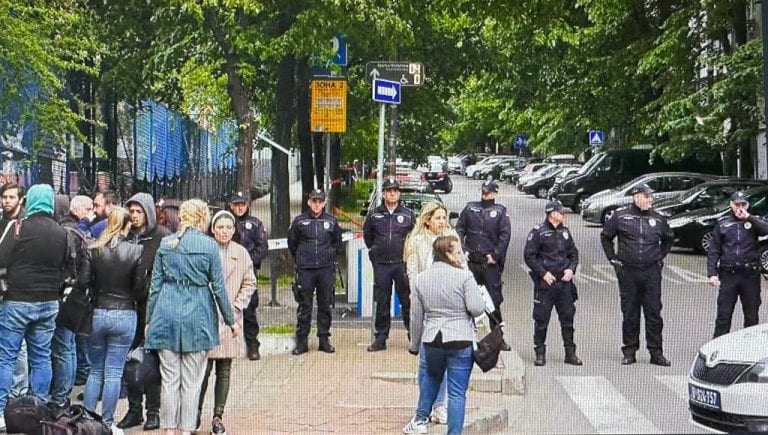 Tužilaštvo: Učenik koji je pucao nije krivično odgovoran, ocu određeno zadržavanje do 48 sati