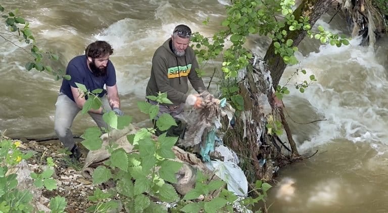 Vuneni tepih i TA peć – zvezde akcije čišćenja (VIDEO)