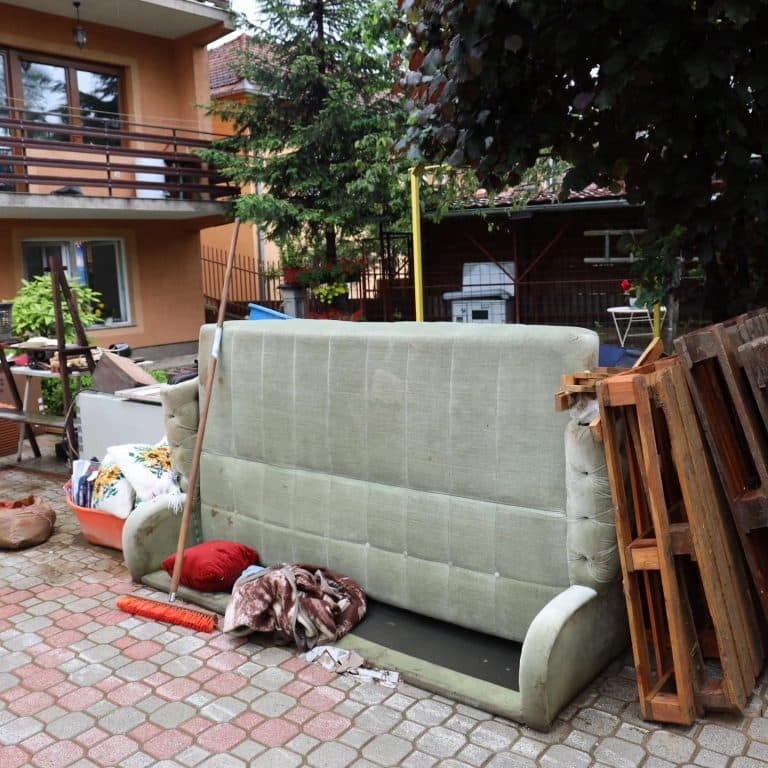 Akcija pomoći poplavljenim kućama u Novom Pazaru