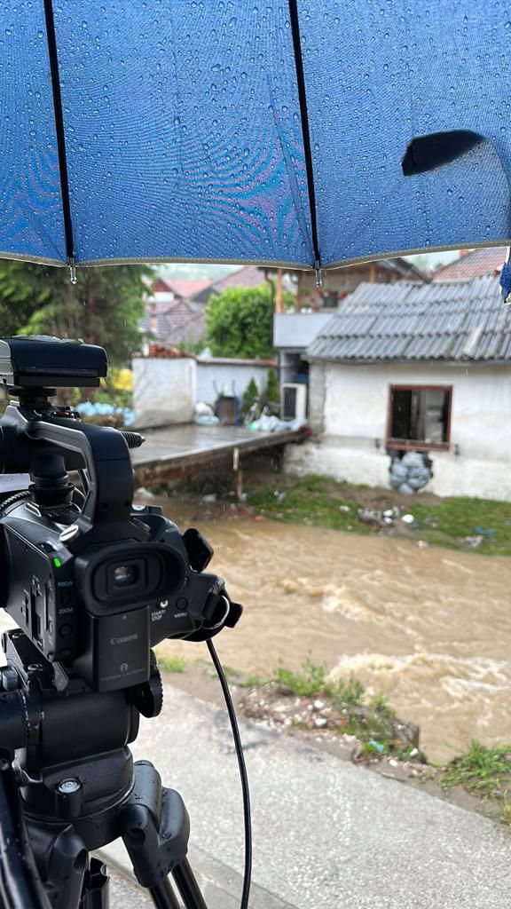 POPLAVE U SRBIJI Vanredno stanje u 42 grada i opštine