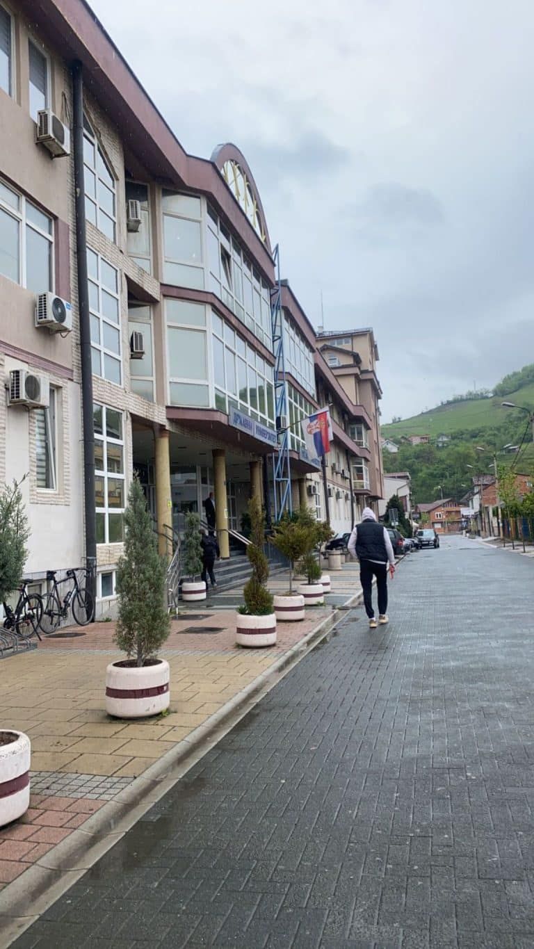 Rektorka DUNP-a: Iako su studenti rekli da naš računovođa može ući na fakultet, ipak joj ulazak nije bio dozvoljen