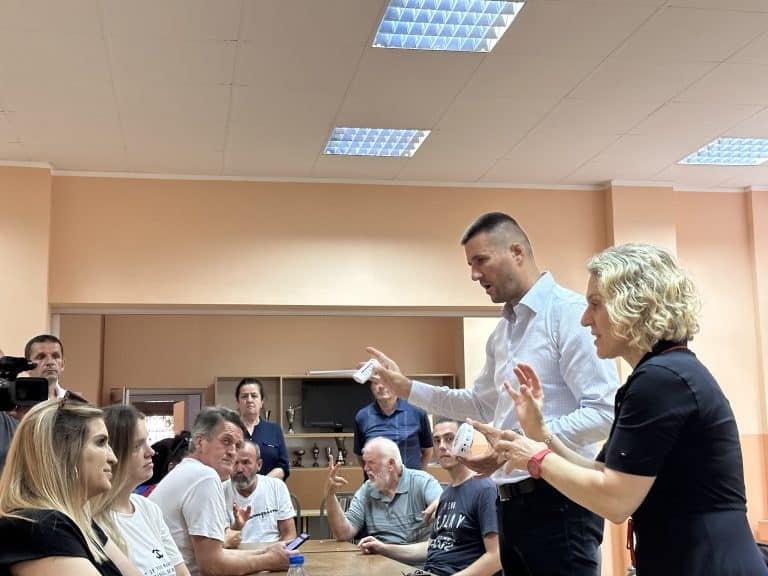 Bebi alarmi donirani roditeljima sa teškim oštećenjem sluha