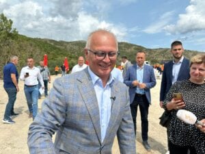 Vesić: Raskrsnica na Teferiču će biti urađena za dva meseca (VIDEO)
