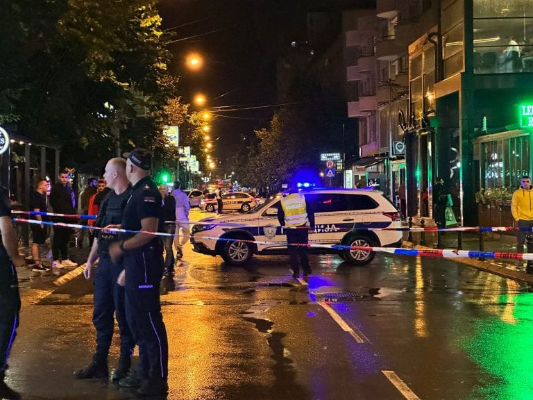 Pucnjava u centru Novog Pazara, ima povređenih (VIDEO)