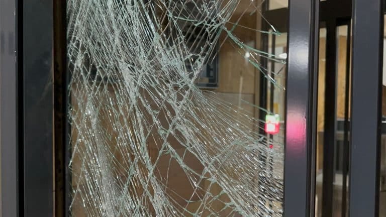 Juče uhapšen a danas pobegao iz Novopazarskog tužilaštva (video)