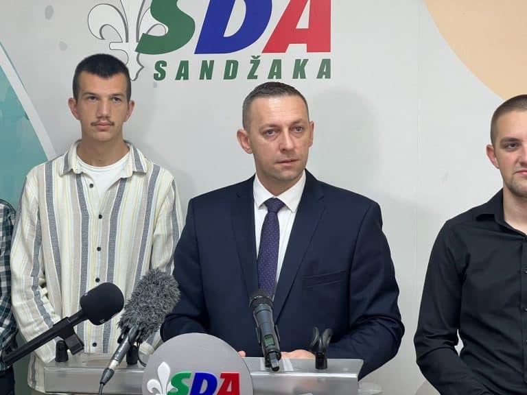 SDA: “Gradska uprava nema pravo da naplaćuje administrativne takse“ (VIDEO)