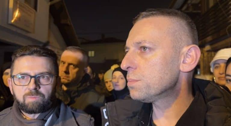 SDA, SPP i GSP: Pozivamo građane na protestnu šetnju ukoliko GIK ne postupi po zakonu (UŽIVO)