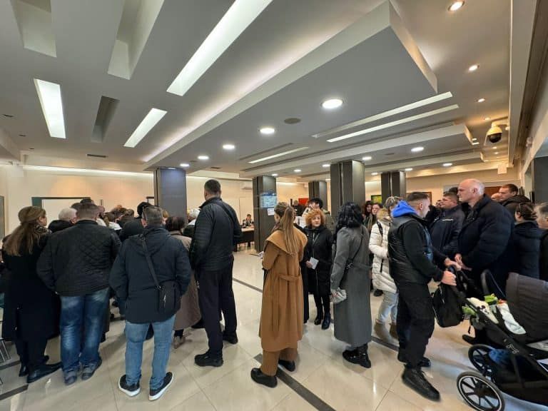 GIK: Do 14 sati u Novom Pazaru glasalo 33% birača