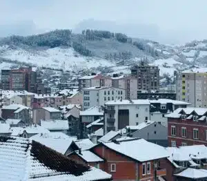Prvi sneg u 2024. stigao u Novi Pazar, Sjenicu i Prijepolje